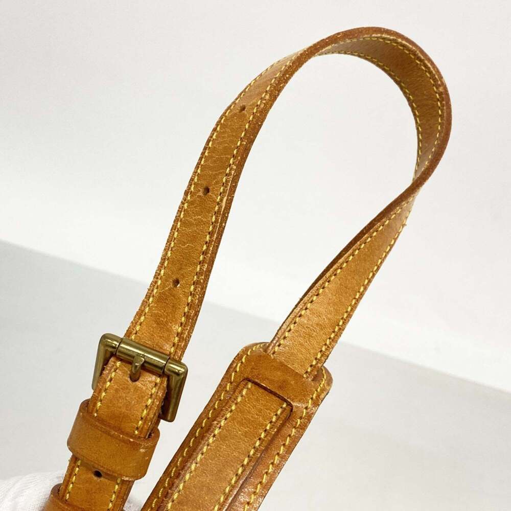 LOUIS VUITTON Brown Monogram Shoulder Bag - Picture 11 of 13